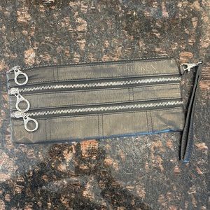 Redden 5th Avenue NYC. Leather wristlet makeup bag NEW